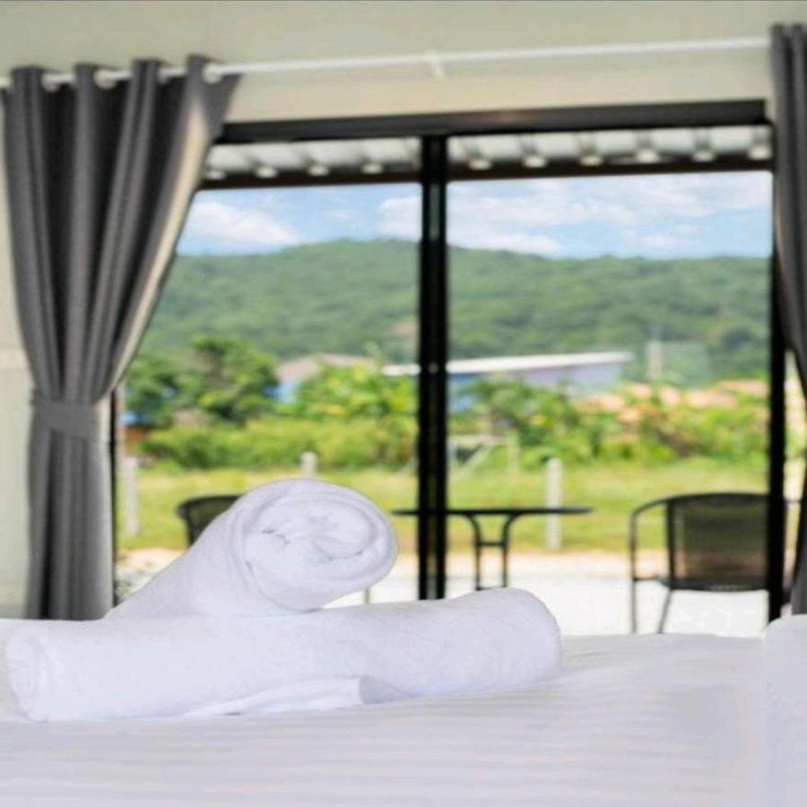 Malinee Resort Bang Tao Beach  Zewnętrze zdjęcie